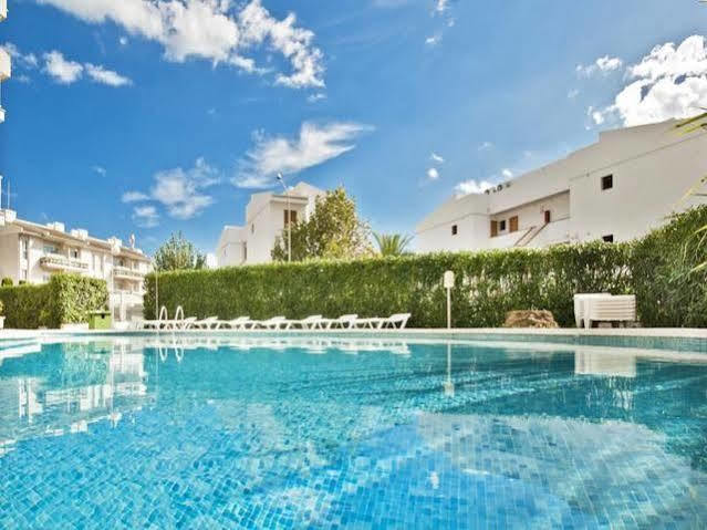 Apartamentos Llevant Port de Pollença Exterior foto