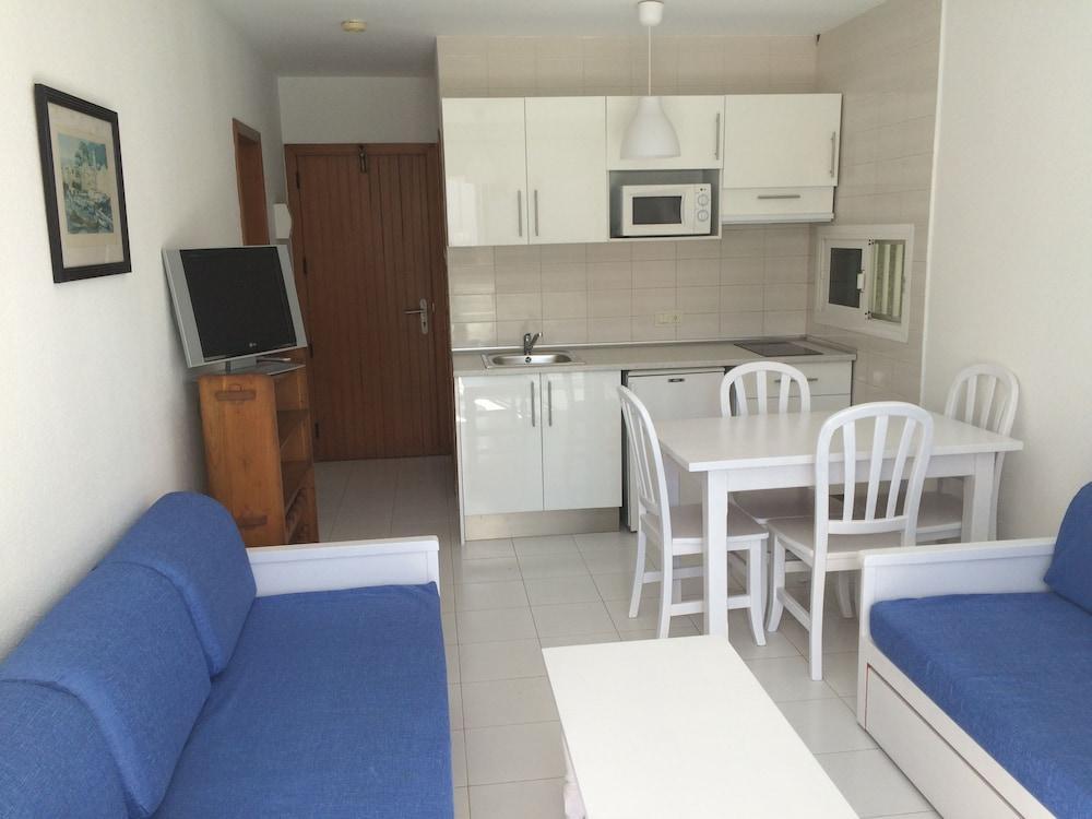 Apartamentos Llevant Port de Pollença Exterior foto